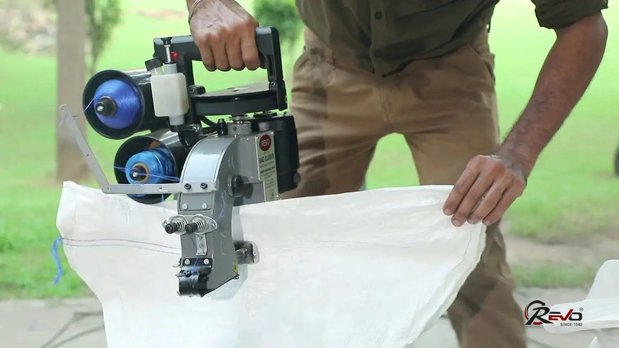 Secretul-Cusăturilor-Durabile-Ata-de-Cusut-Săci-12-4-200gr-Pentru-Creații-Fără-Limită Masini de cusut industriale - A EOL SRL